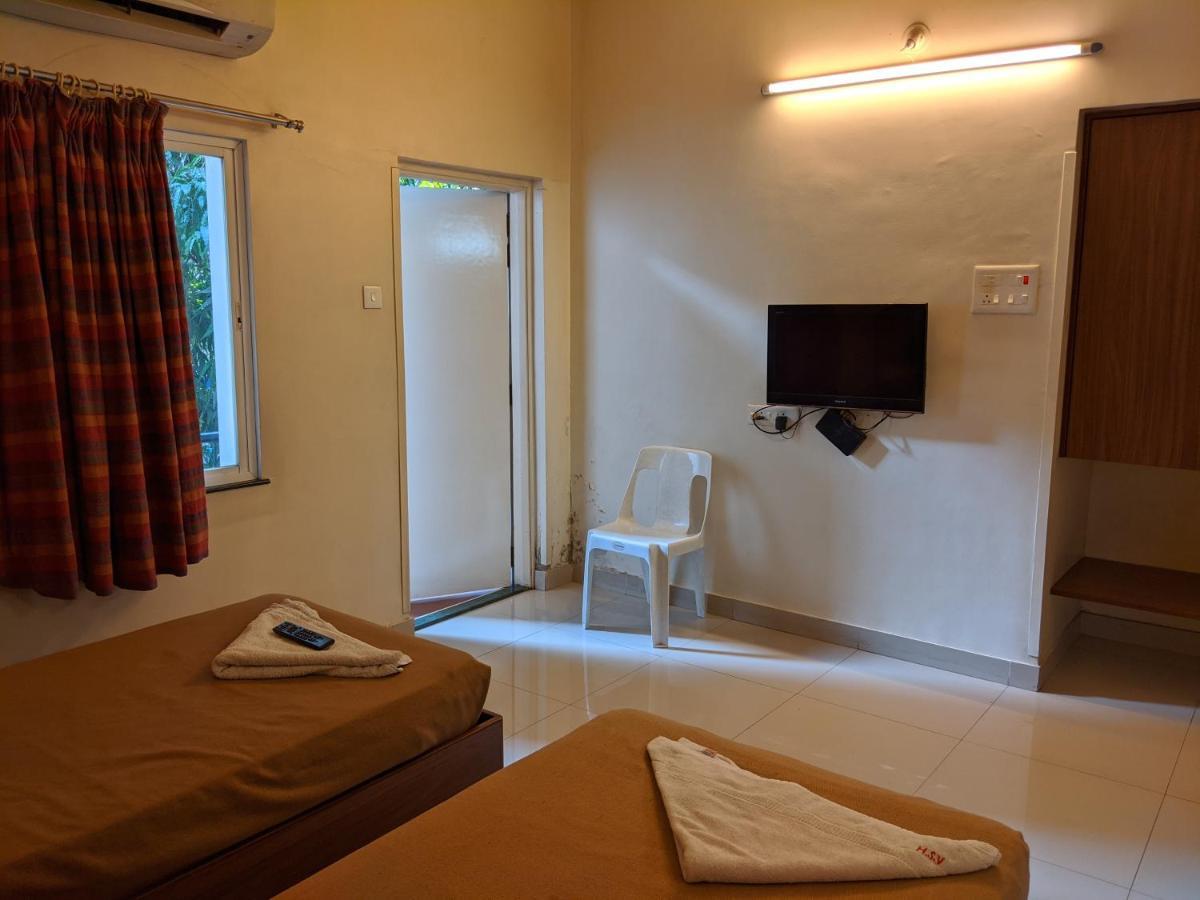 Suryavilla Hotel Πούνε Εξωτερικό φωτογραφία