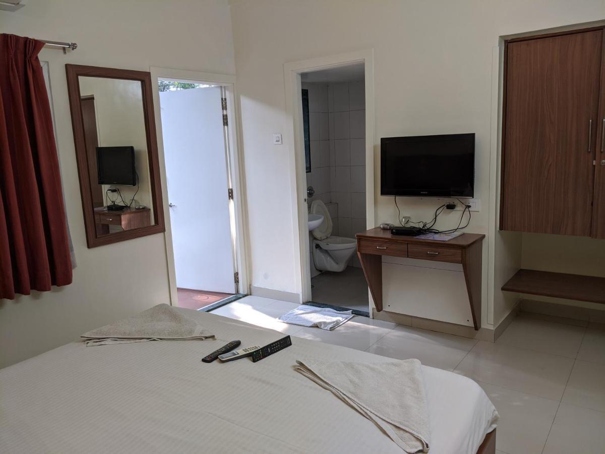 Suryavilla Hotel Πούνε Εξωτερικό φωτογραφία